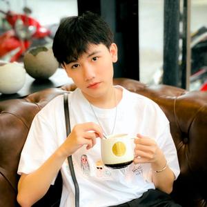 邱湛蓝